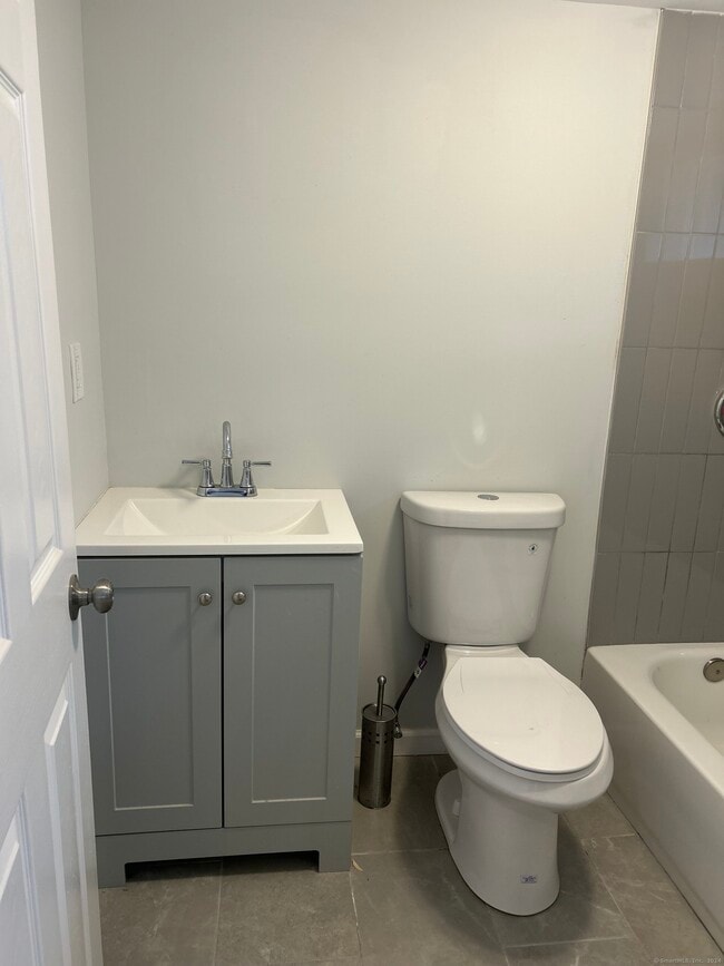 Building Photo - 67 Yarwood St