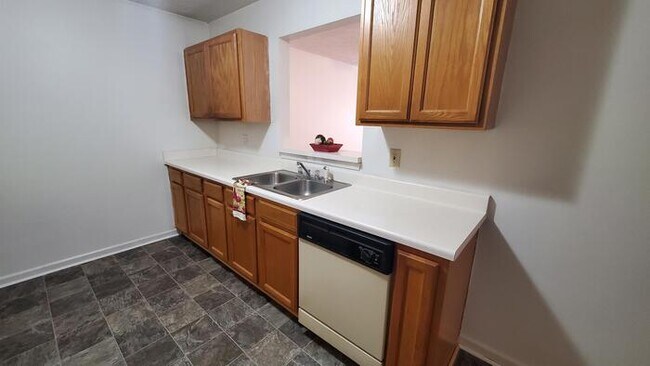 Building Photo - 1086 Micha Way