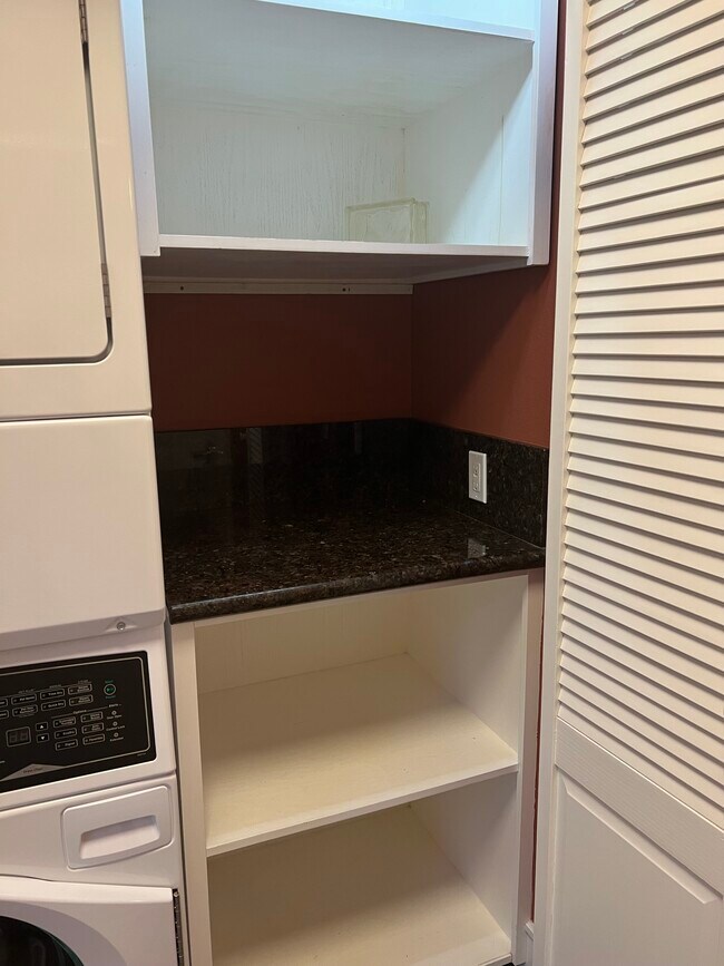 Building Photo - 8654 E Caraway Rd