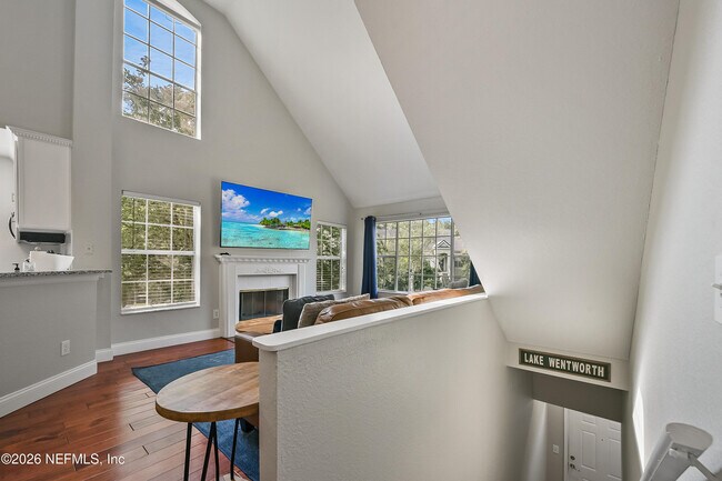 Building Photo - 13703 Richmond Park Dr N
