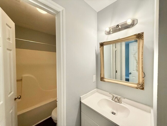 Building Photo - Recently Remodeled 3BD, 2.5BA Raleigh Town...
