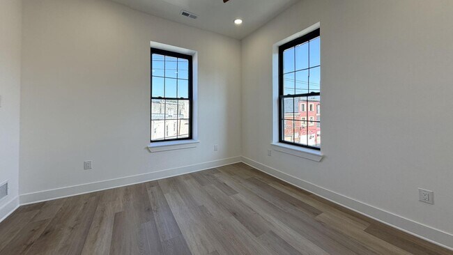 Building Photo - 1720 N 24th St