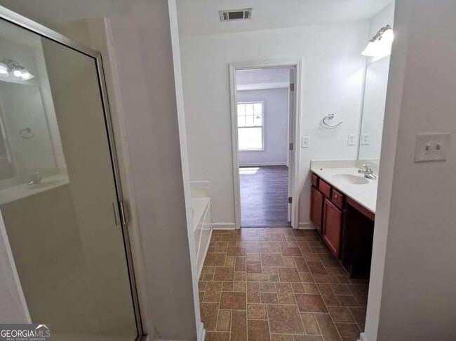 Building Photo - 2073 Executive Dr