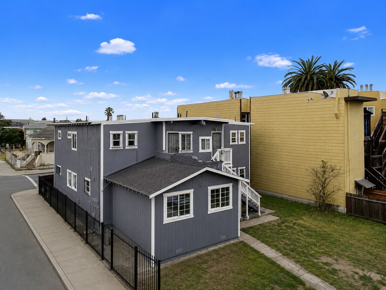 Building Photo - 400 Bissell Ave
