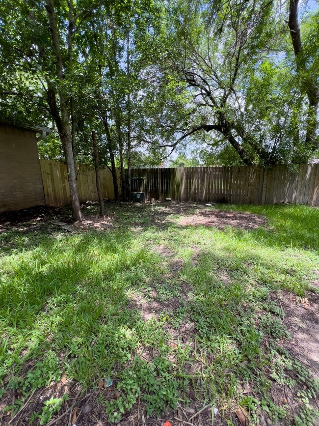 Building Photo - 12704 Hollandale Dr