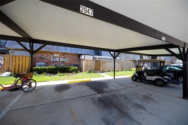 Building Photo - 2947 Poplar Ave