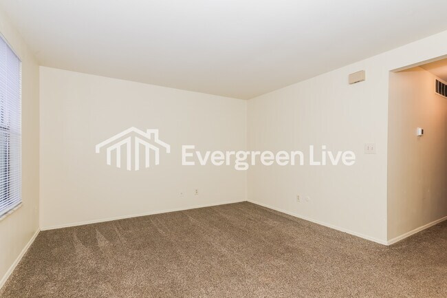 Building Photo - 7977 Mt Hood