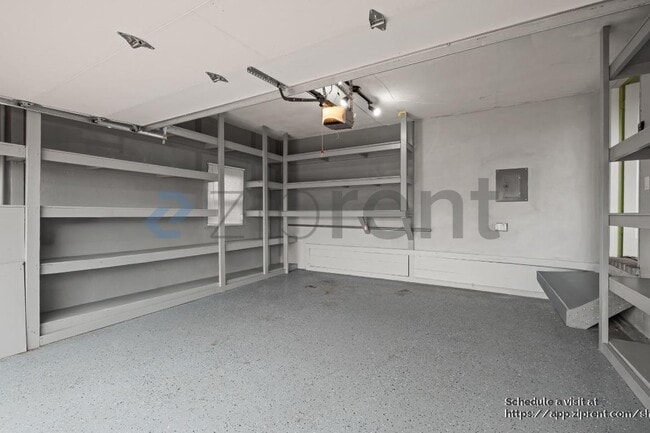 Building Photo - 3606 Barrett Ave