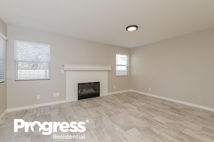 Building Photo - 2168 Eaglecloud Dr