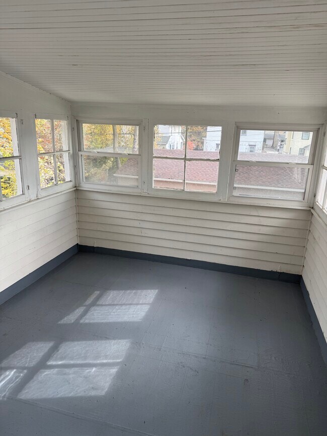 Building Photo - 1253-1255 Granger