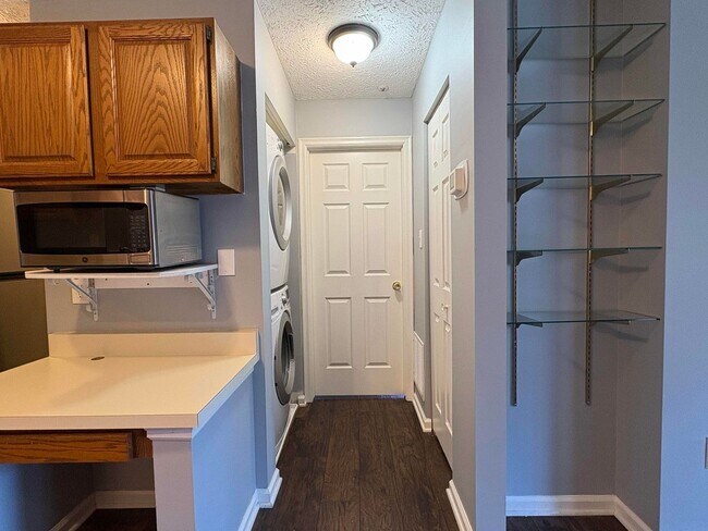 Building Photo - Great 2 Bedroom 2 Bath in Germantown