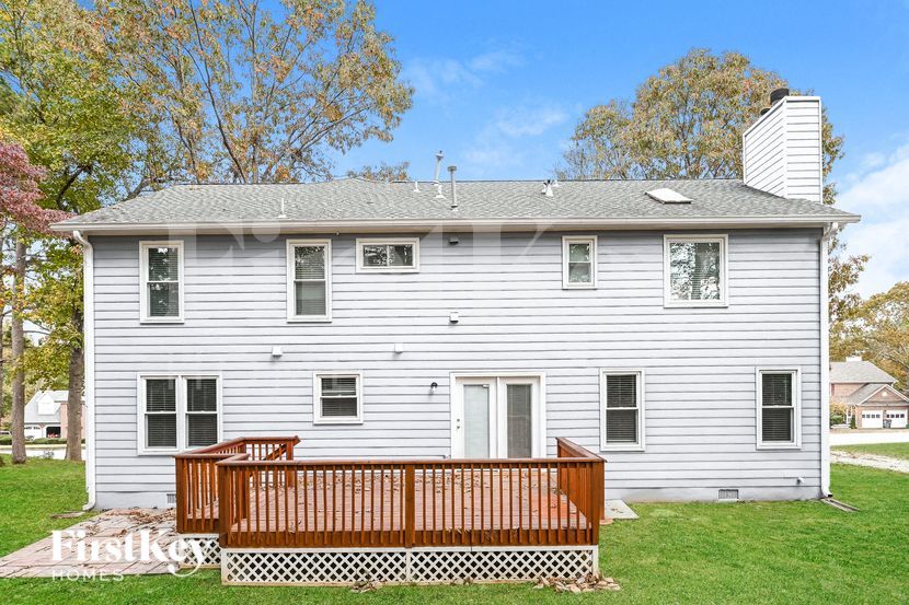 Building Photo - 1817 Emerson Lake Cir