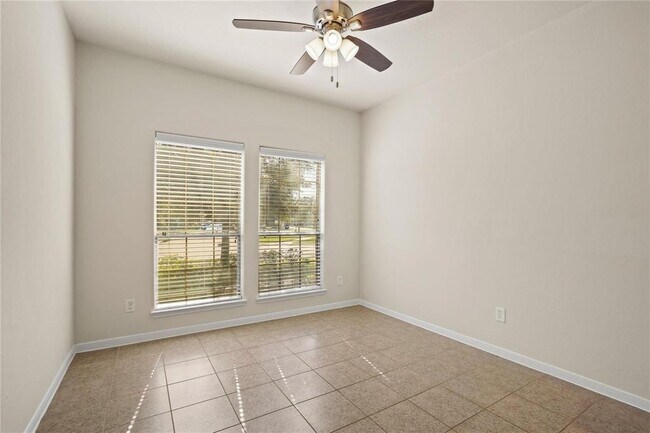 Building Photo - 25810 Westbourne Dr