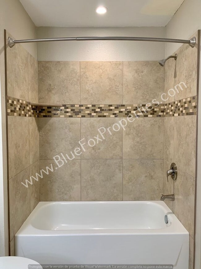 Building Photo - 7255 E Snyder Rd