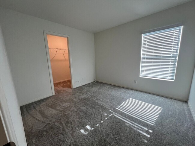 Building Photo - 3 Bedroom Plus Bonus Room Single Family Home w/ Solar For Rent in Lancaster