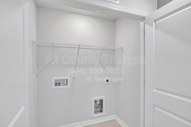 Building Photo - 1715 Chirping Trl