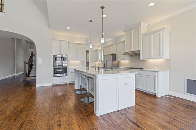 Building Photo - 3870 White Clover Ln