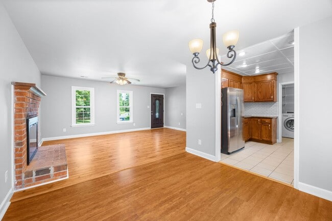 Building Photo - 3 Bedroom Home in Chesterfield County ***Available August 2026**