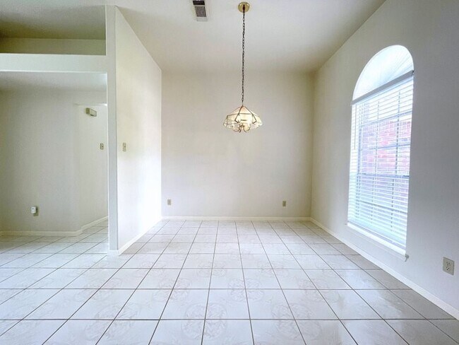 Primary Photo - 15514 Heritage Country Ct