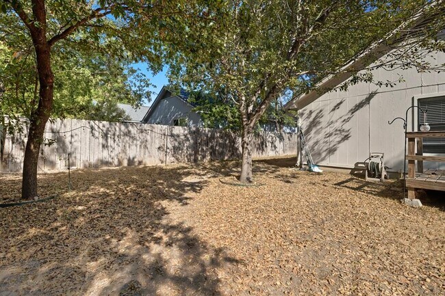 Building Photo - 12328 Limerick Ave