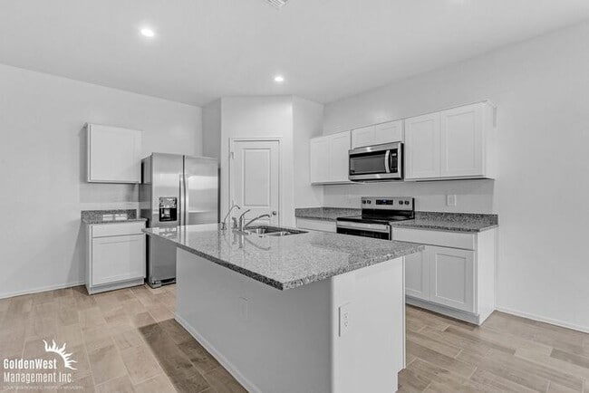 Building Photo - Beautiful 3Bdm 2Ba Home with Modern Updates in Coolidge- Move In Special!