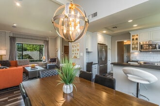 Building Photo - 4525 N 66th St