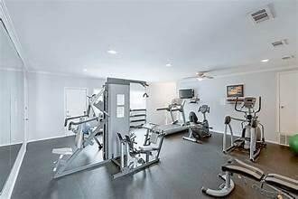 Building Photo - 8100 N Mopac Service Rd