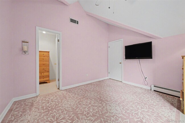 Building Photo - 811 Eagle Bay Dr