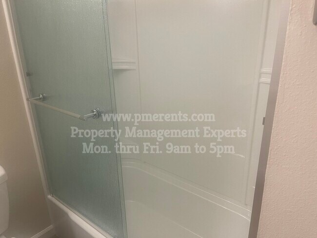 Building Photo - 8054 N El Dorado St