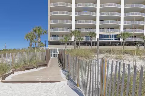 Building Photo - 10625 Front Beach Rd