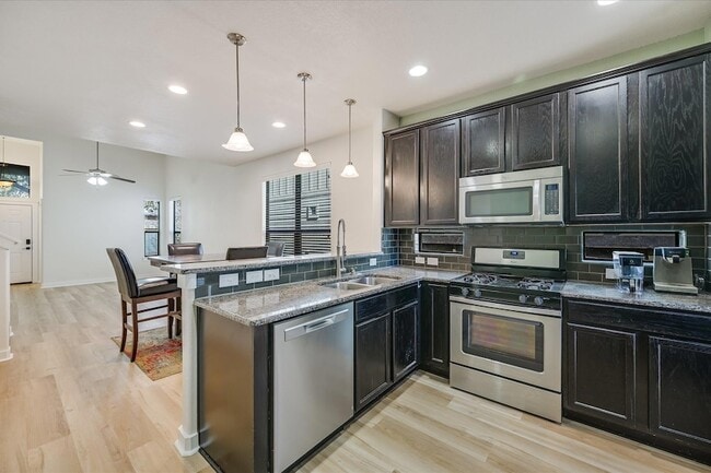 Building Photo - 2101 Rivers Edge Way