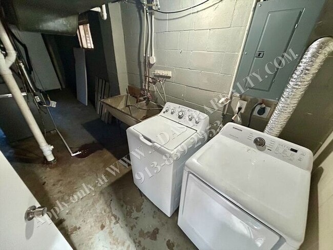 Building Photo - Updated 3 bed 2 bath home in Waldo-Coming SOON!!