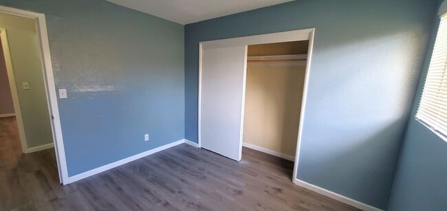 Building Photo - 252 A St