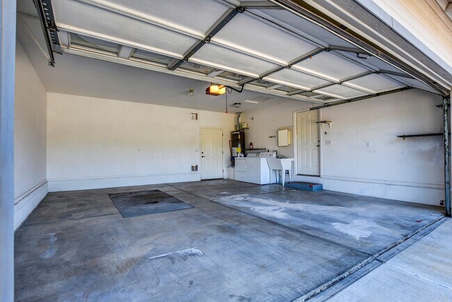 Building Photo - 4679 N Morning Star Dr