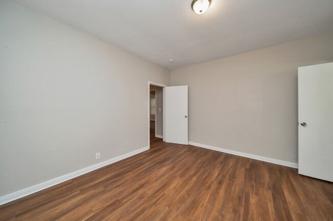 Building Photo - Plenty of Space Inside & Out – 4BR/2BA in Hueytown!