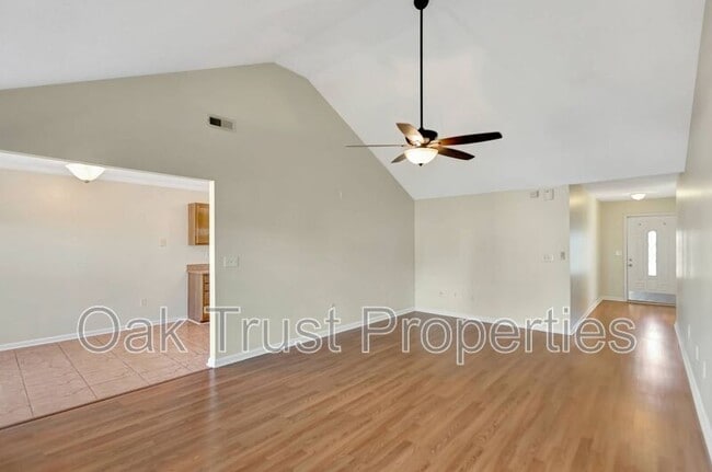 Building Photo - 5098 Westview St