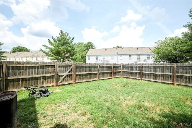Building Photo - 2926 Mary Beth Ln