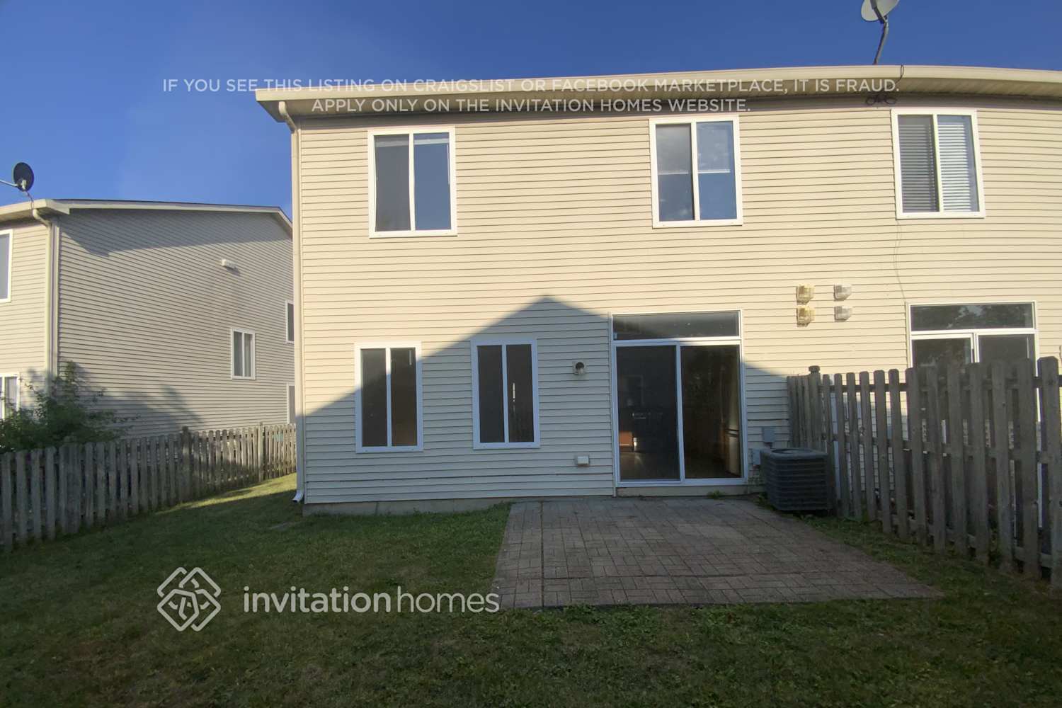 Building Photo - 353 Richmond Dr