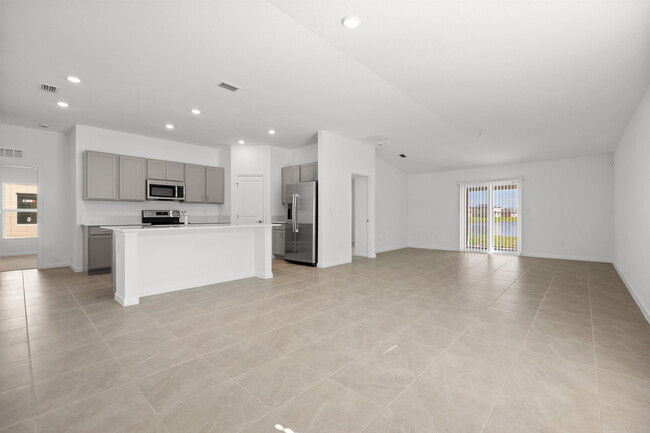 Building Photo - 965 Bent Creek Dr