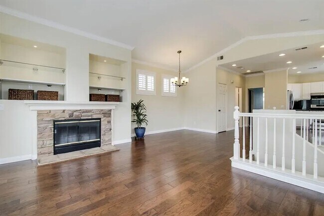 Building Photo - RANCHO BERNARDO / VISTA DEL LARGO - Nice 3...