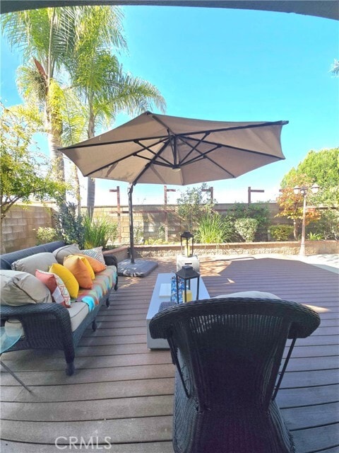 Building Photo - 13759 Francisco Dr