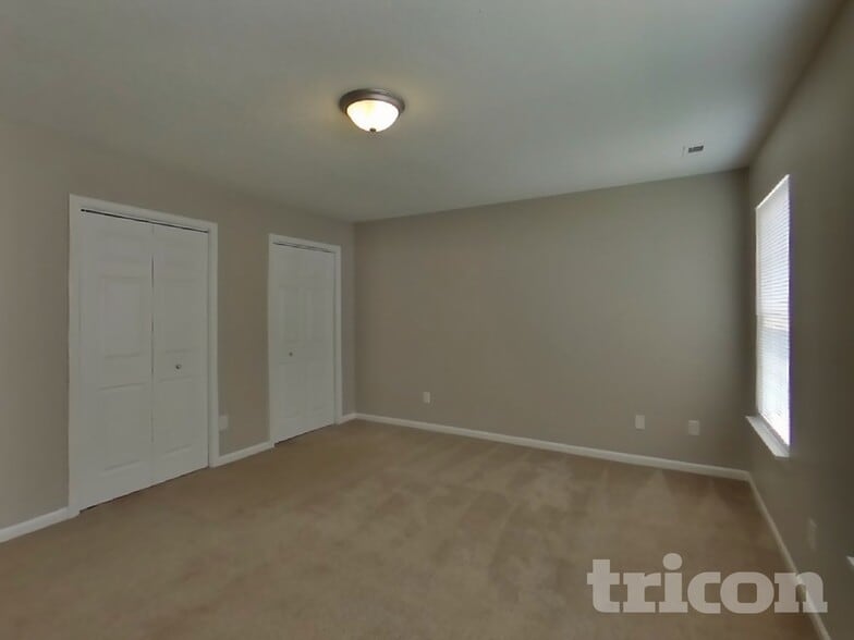 Building Photo - 824 Daybreak Dr