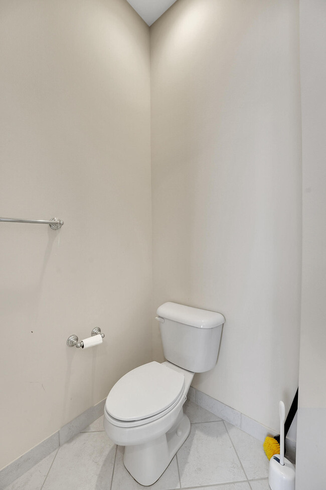 Building Photo - 9485 McAneeny Ct