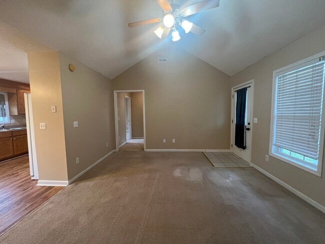 Building Photo - 4460 Maxie St