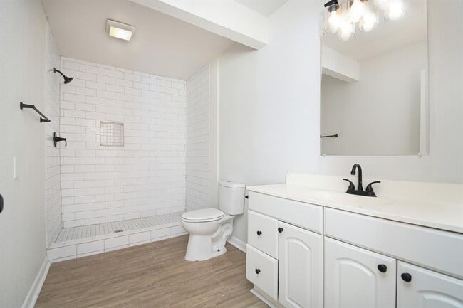 Building Photo - 309 Buhler Dr