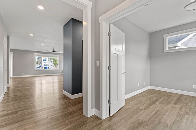 Building Photo - River District Home For Rent