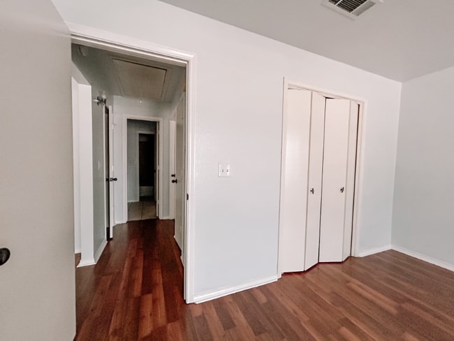 Building Photo - 4306 Gleneagles Dr