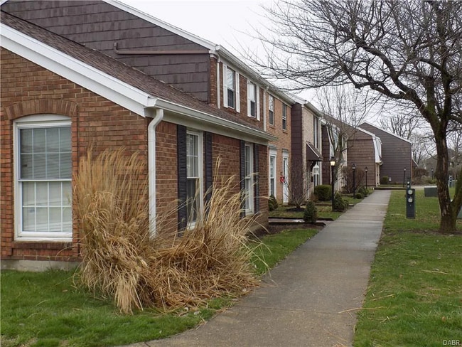 Building Photo - 2109 Wellington Ct