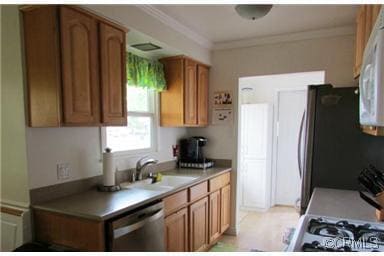 Building Photo - 1105 E Lomita Ave