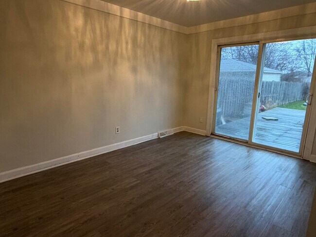 Building Photo - 17422 Keppen Ave